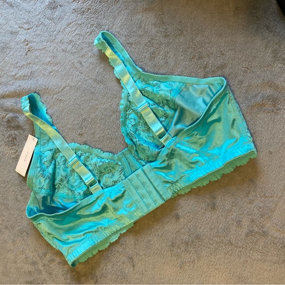 Pink K‎ by KMart Underwire Lace Bra in Blue Radiance | 42DD - Picture 2 of 7